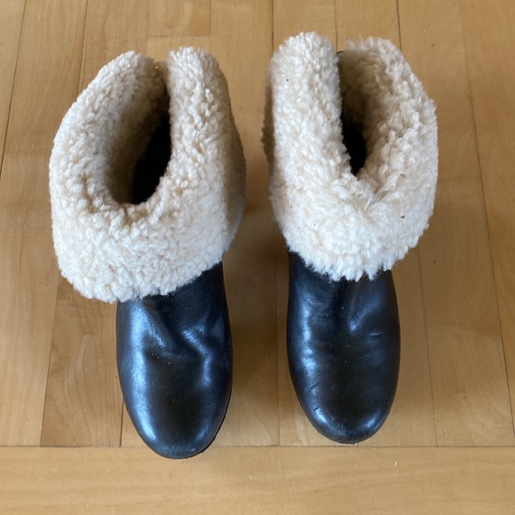 Black Ugg Ankle Boots - Picture 2 of 4